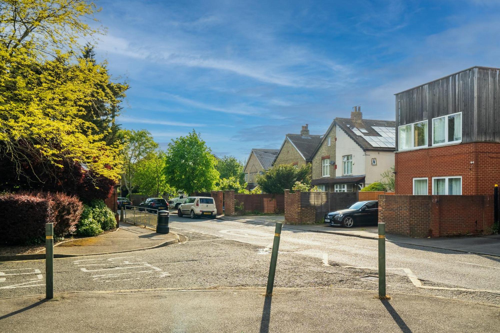 Modern 2 Bedroom Apartment In Mitcham, London Dış mekan fotoğraf