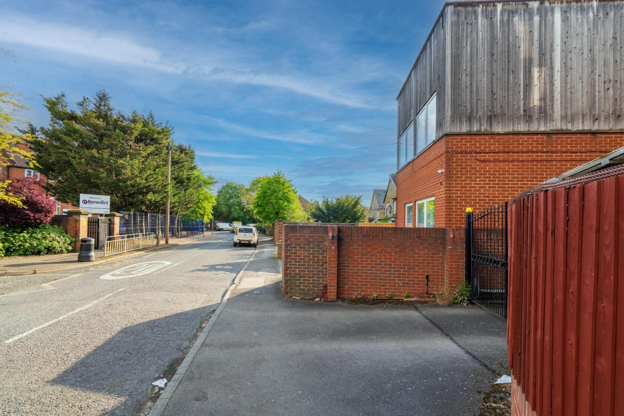 Modern 2 Bedroom Apartment In Mitcham, London Dış mekan fotoğraf