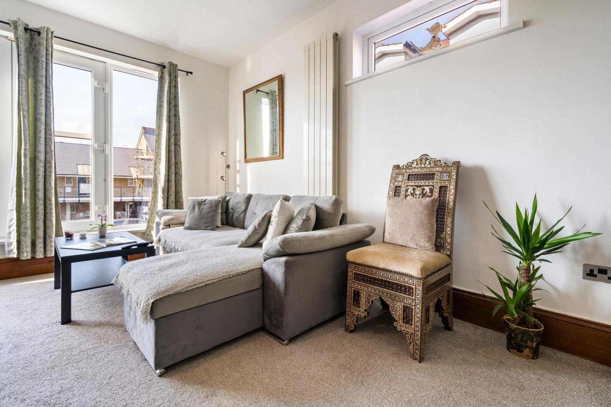 Modern 2 Bedroom Apartment In Mitcham, London Dış mekan fotoğraf